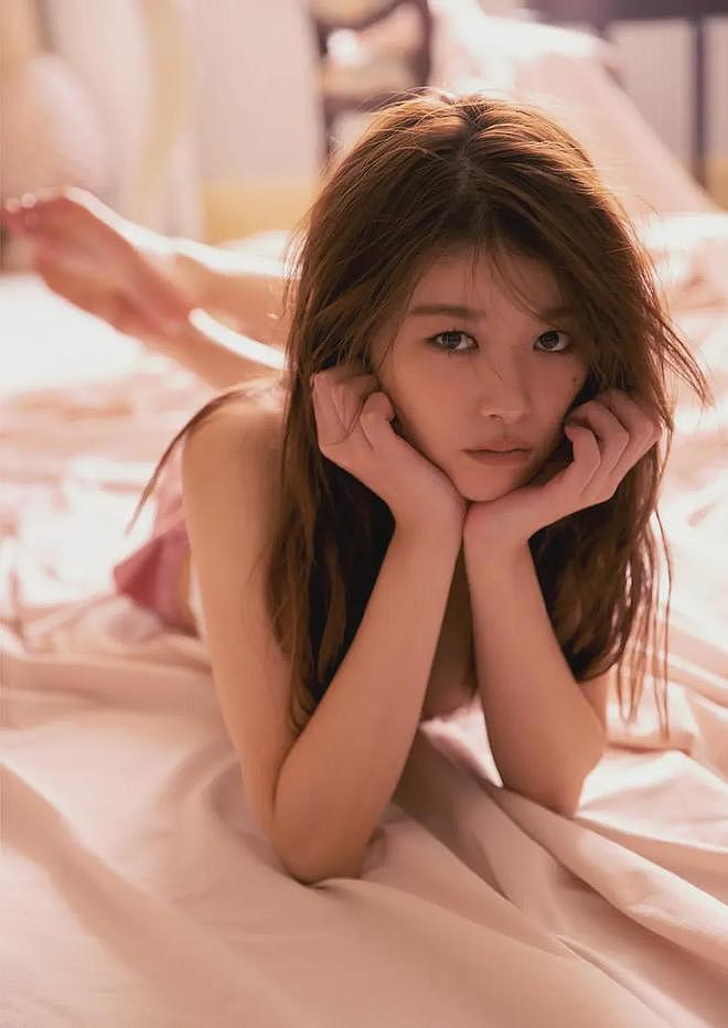 【美女】32E超模身材无法抵挡，艳如桃李，美得让人怦然心动（组图） - 13