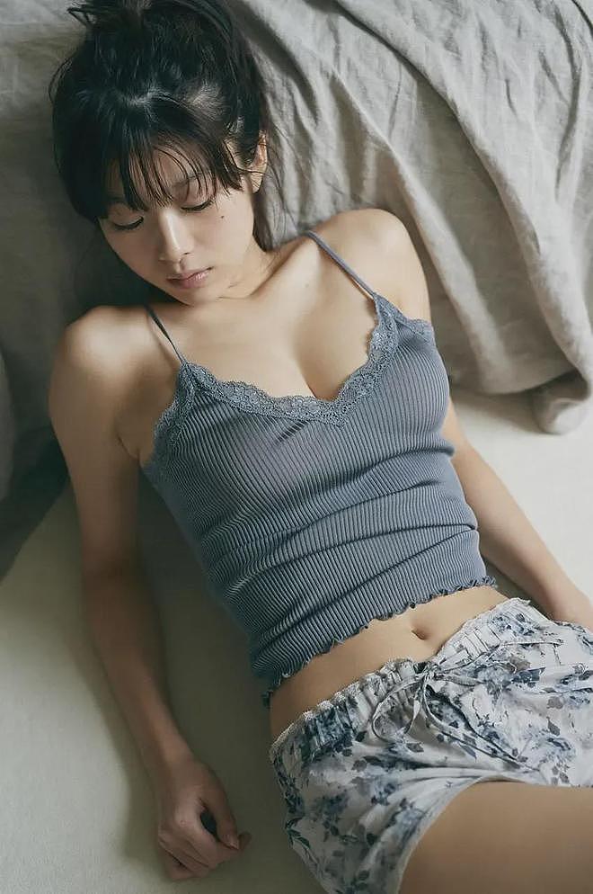 【美女】32E超模身材无法抵挡，艳如桃李，美得让人怦然心动（组图） - 2