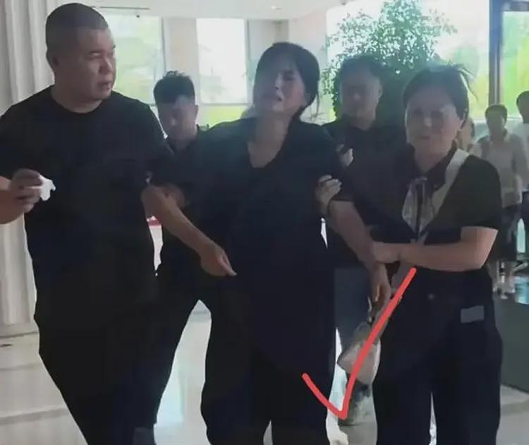 溺亡学生赔偿金约590万，6名母亲眼泪哭干，前往东北大学（组图） - 13