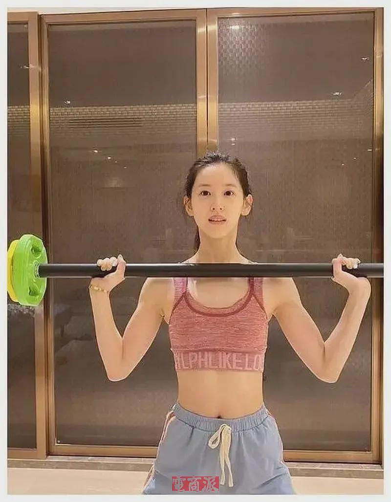 李想靠漂亮老婆冲上热搜,网友:学到刘强东精髓了(组图) - 16