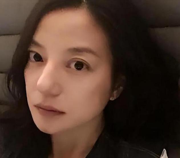 赵薇传来1个好消息1个坏消息，事业婚姻全失败，但她还有一张好牌（组图） - 25