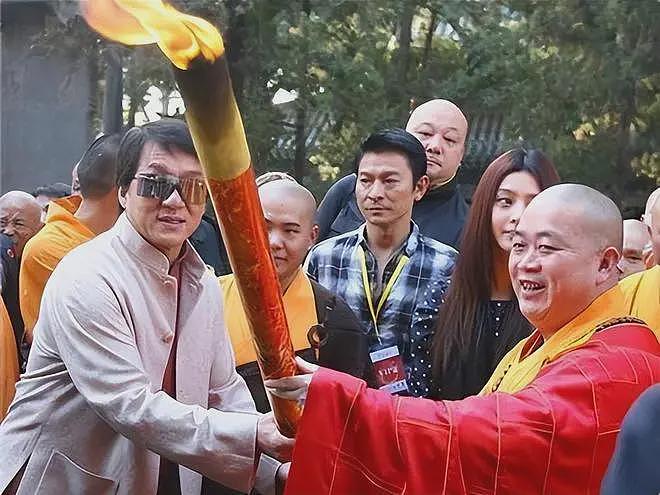 释永信塌房影响娱乐圈!多部少林寺作品烂尾搁浅,张纪中都被坑了(组图) - 4