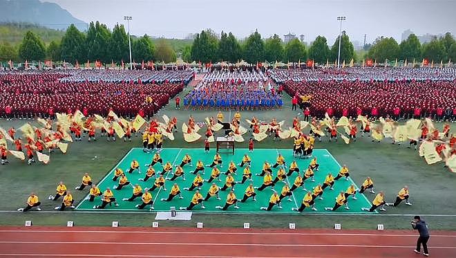 十年前实名举报师父释永信的释延鲁,他现在过得怎样了?(组图) - 18