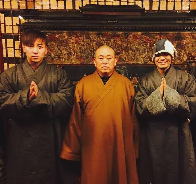 深扒释永信:搂着美女念着经,也曾是个苦行僧,20年间多次被举报,每每安全过关(组图) - 9
