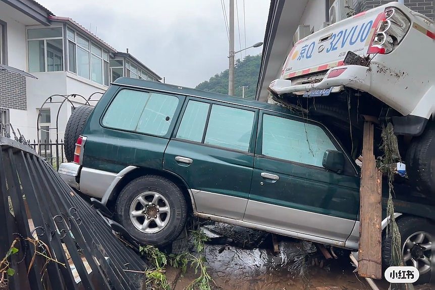 北京洪水引发山体滑坡，暴雨造成河北四人死亡（图） - 2