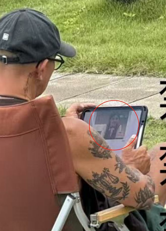 大S墓碑曝光！具俊晔用韩文署名刻字永远怀念，周边摆满照片和花（组图） - 12