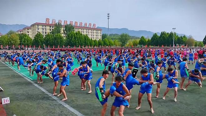 十年前实名举报师父释永信的释延鲁,他现在过得怎样了?(组图) - 19