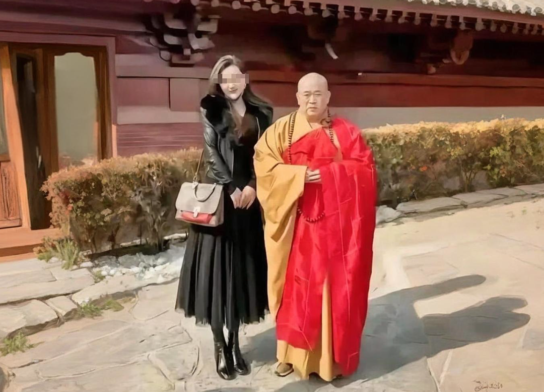 “51位情妇、174个私生子、藏近2000亿”!中国少林寺主持丑闻轰动全球,新加坡曾有类似人物(组图) - 7