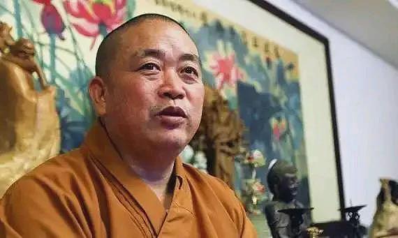 深扒释永信:搂着美女念着经,也曾是个苦行僧,20年间多次被举报,每每安全过关(组图) - 16
