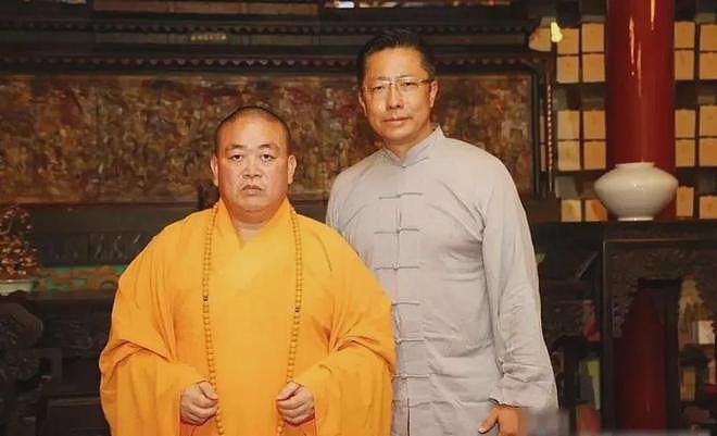深扒释永信:搂着美女念着经,也曾是个苦行僧,20年间多次被举报,每每安全过关(组图) - 10