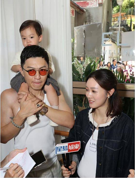 TVB男星因妻子喂食儿子引争议,霸气护妻怒怼网民(组图) - 4
