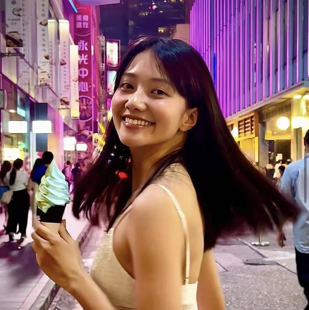 TVB离巢港姐晒泳装照，与星二代打得火热，暂未获准婆婆肯定（组图） - 3