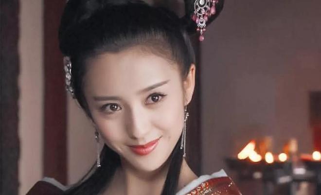离婚4年，41岁佟丽娅又官宣喜讯，成为陈思诚“高攀不起”的存在（组图） - 2