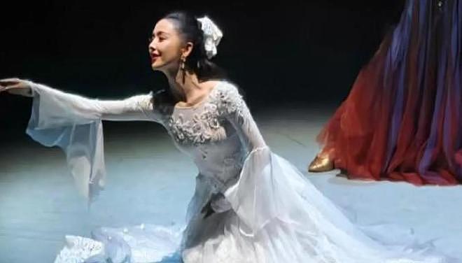 离婚4年，41岁佟丽娅又官宣喜讯，成为陈思诚“高攀不起”的存在（组图） - 9