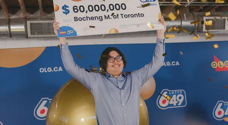 幸运！华人中$6000w大奖，强忍喜悦照常开会，还以为遇上电诈了（组图） - 1