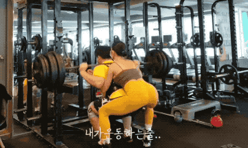 【美女】健身教练身材火辣，技术好还贴心辅助，你确定不去找她练练吗（组图） - 8