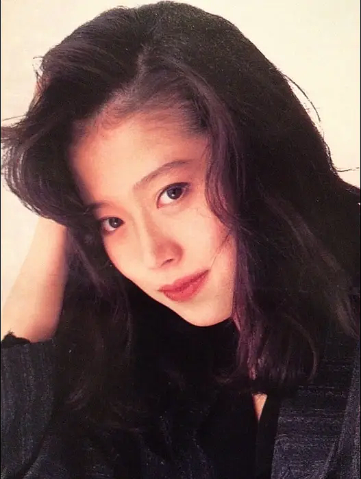 亚洲顶级渣男塌房后复出?劈腿中日3位天后,逼女友自杀转头就娶富家女,亲妈骨灰被偷照样领奖...(组图) - 5