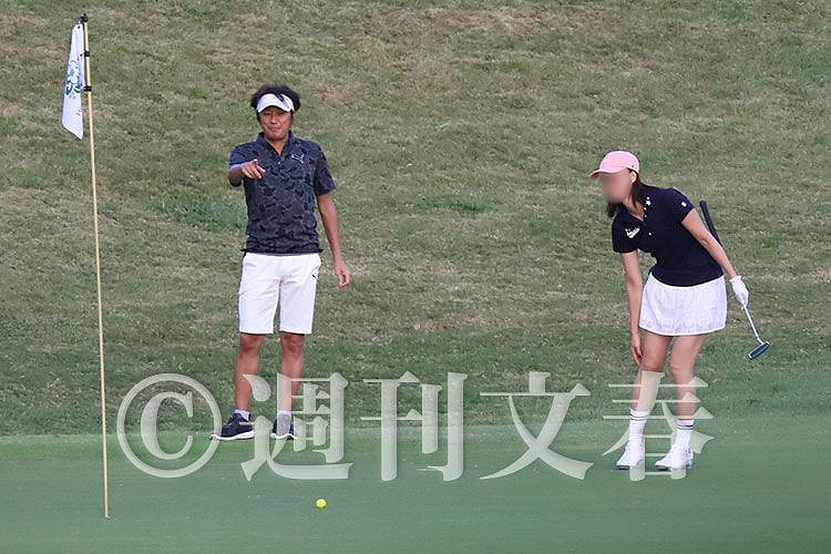 亚洲顶级渣男塌房后复出?劈腿中日3位天后,逼女友自杀转头就娶富家女,亲妈骨灰被偷照样领奖...(组图) - 23