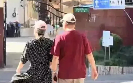 中国年度最坑爹子女！为移民海外，上海女子串通中介偷卖父母养老房（组图） - 7