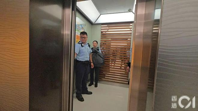 1家4口惨死!妻儿被割喉,男子生前是高官,即将全家移民,遗言曝光,果然不简单(组图) - 11