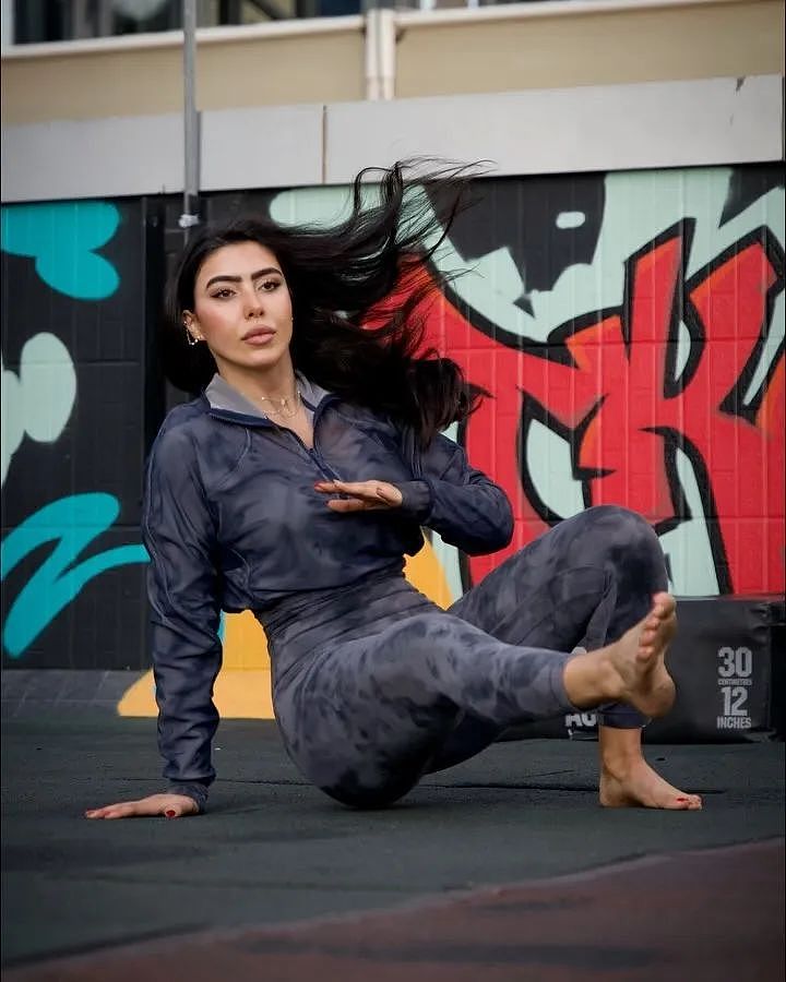 【美女】健身女神Ruba Ali:美腿是这样练成的,你还在等什么(组图) - 8