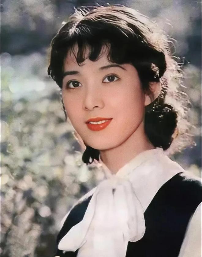 双料影后龚雪：曾是“内地最美女星”，被迫退圈后，她过得还好吗（组图） - 12
