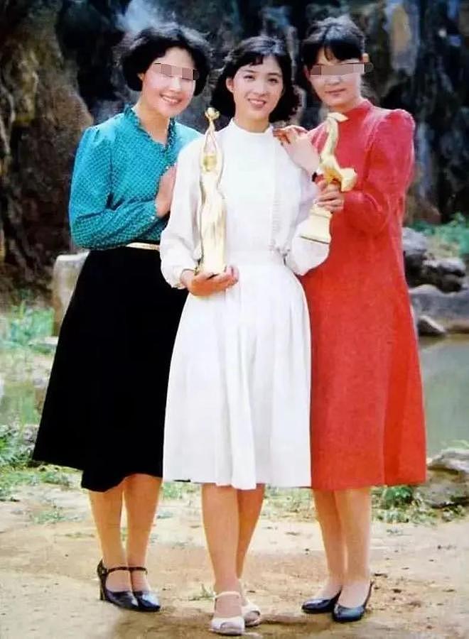 双料影后龚雪：曾是“内地最美女星”，被迫退圈后，她过得还好吗（组图） - 10