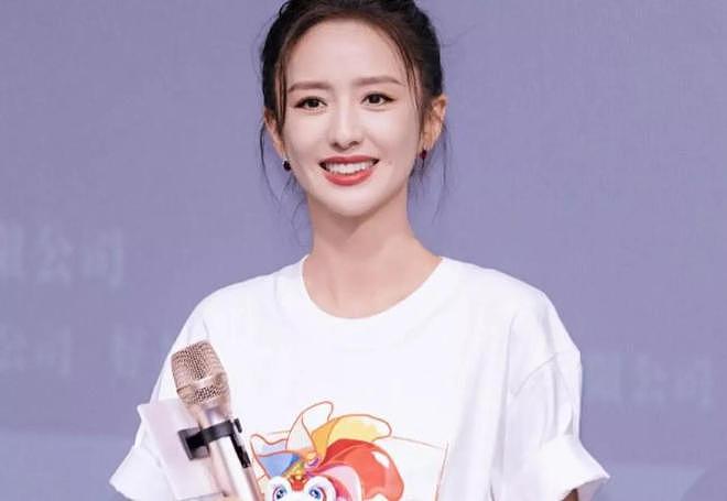 离婚4年，41岁佟丽娅又官宣喜讯，成为陈思诚“高攀不起”的存在（组图） - 10