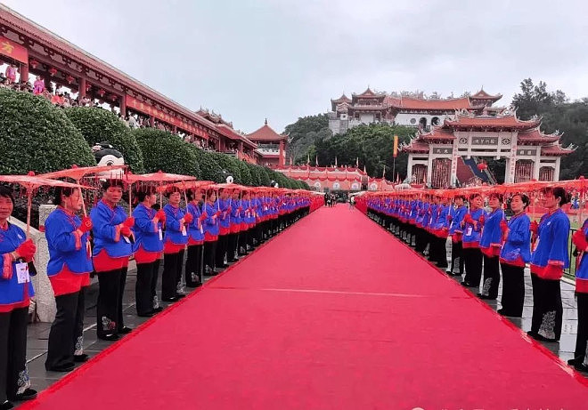 一级警督开道，超规格礼遇！46岁刘涛官宣新身份（组图） - 3