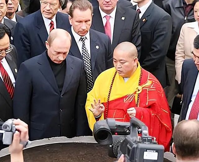 释永信塌房后续：6名情人曝光，百亿资产转移国外，后台比嵩山硬（组图） - 11