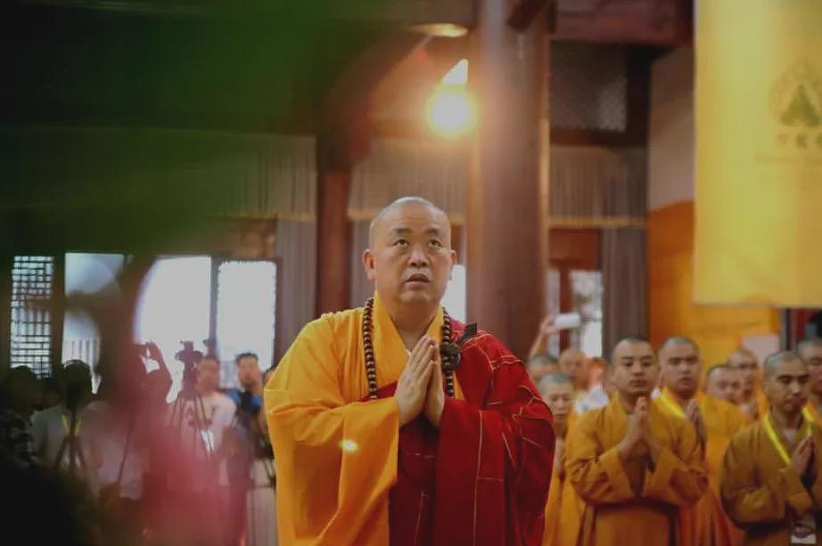 网友调侃:上次少林寺方丈出事还是北宋年间…(组图) - 1