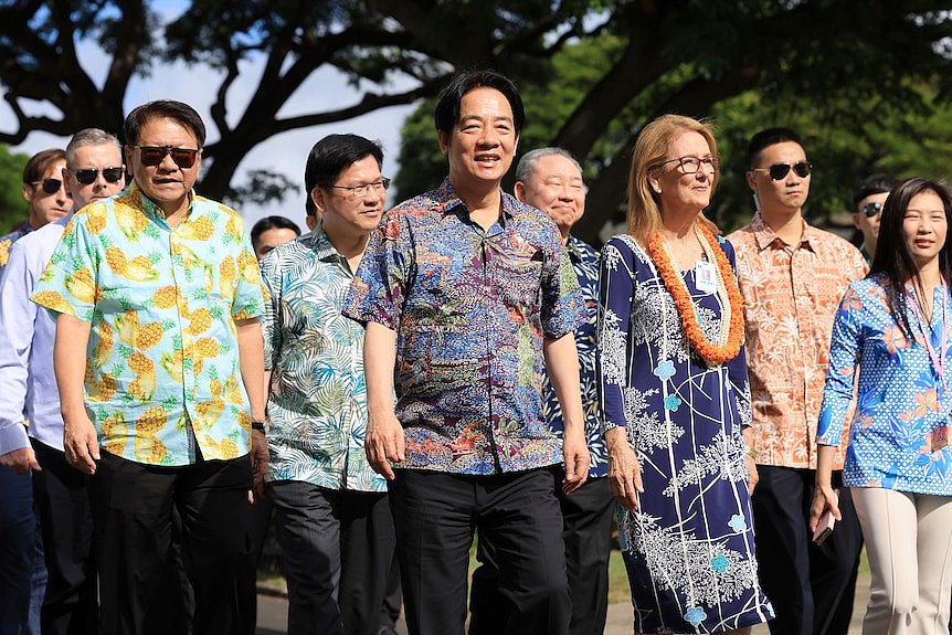 美中谈判之际，据报台湾领导人赖清德将推迟过境美国（图） - 2