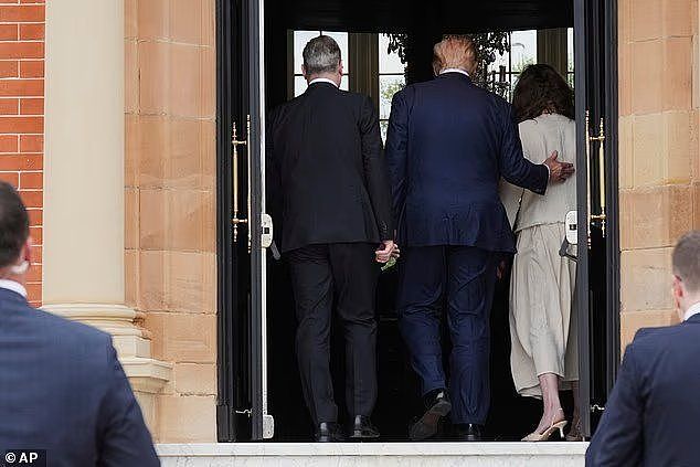 52岁英国首相夫人见特朗普,被不断赞美,“调情意味”惹争议(组图) - 5