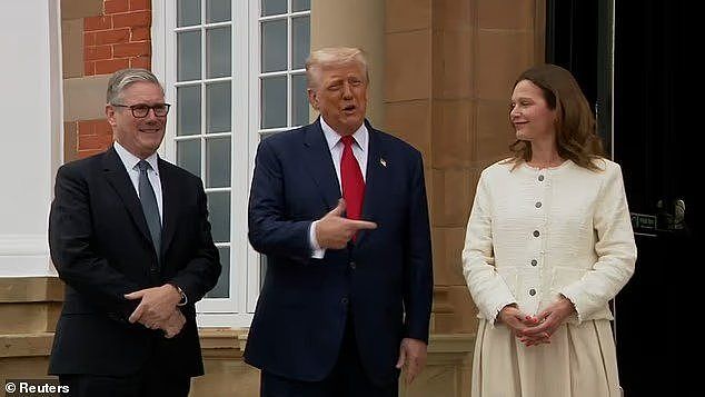 52岁英国首相夫人见特朗普,被不断赞美,“调情意味”惹争议(组图) - 7