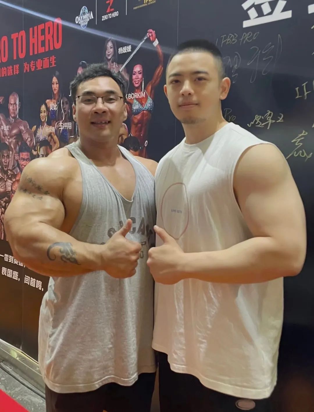 【帅哥】寸头肌肉胡子…上海筋肉天菜私照疯传,这是免费能看的么?(组图) - 24