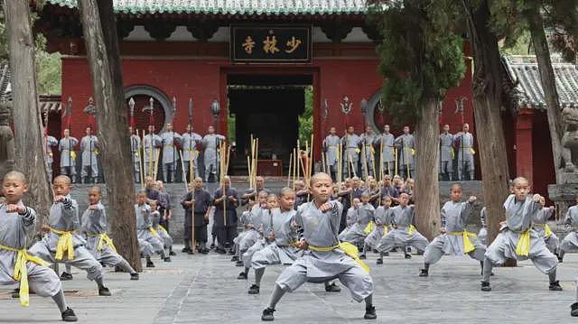 最新！少林寺原住持释永信被批捕，被指控职务侵占、挪用资金及受贿（组图） - 5