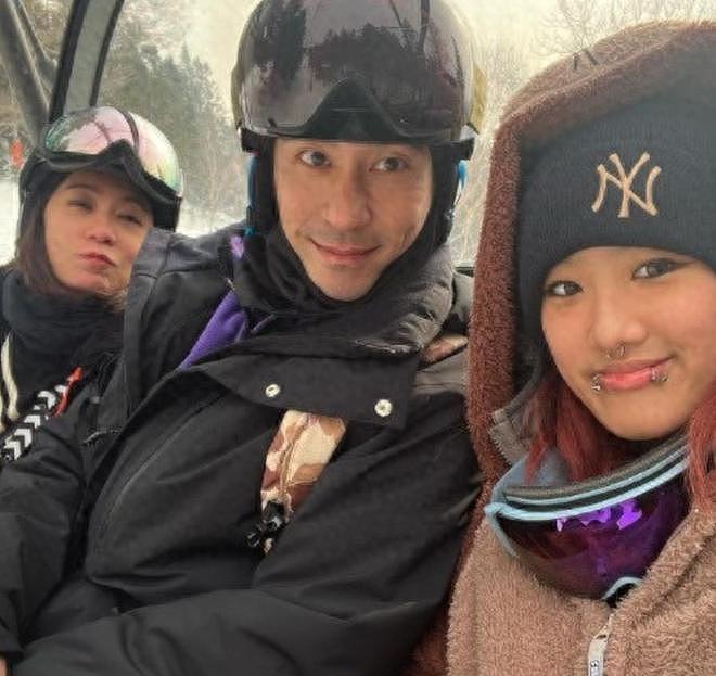贾静雯没想到，当年花千万争回的女儿，如今竟成50亿遗产继承人（组图） - 14