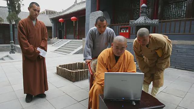 最新！少林寺原住持释永信被批捕，被指控职务侵占、挪用资金及受贿（组图） - 4
