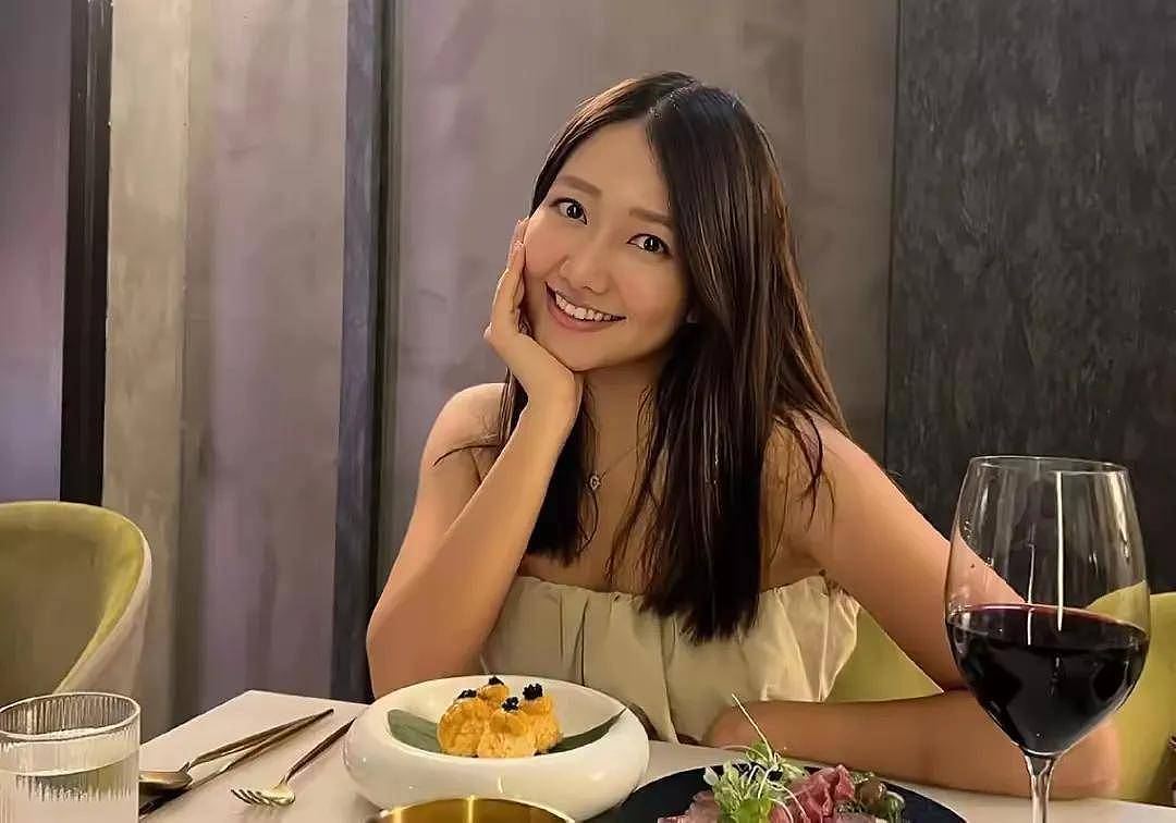 TVB离巢港姐晒泳装照，与星二代打得火热，暂未获准婆婆肯定（组图） - 2