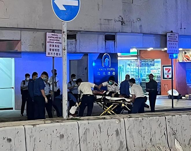 1家4口惨死!妻儿被割喉,男子生前是高官,即将全家移民,遗言曝光,果然不简单(组图) - 3