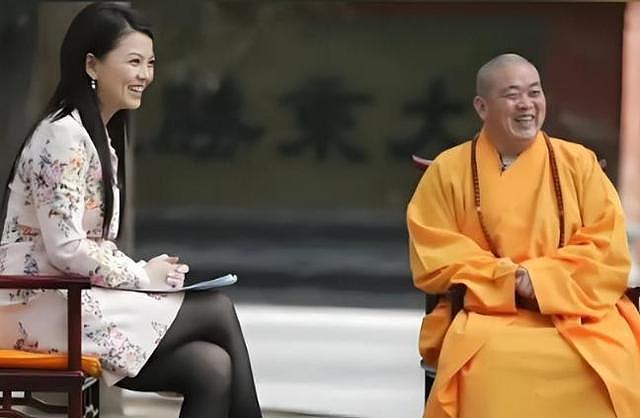 真没想到,释永信刚塌房,最先被牵连的竟是李湘的“黑丝短裙照”(组图) - 10