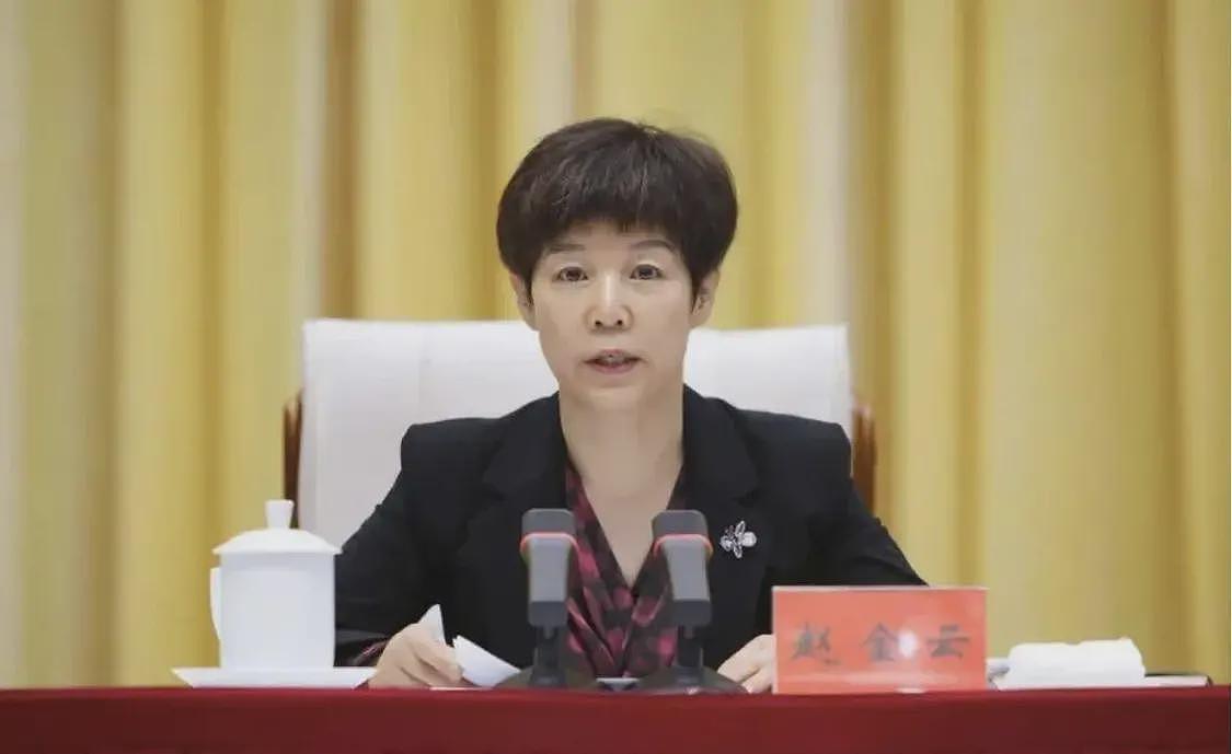 “女老虎”赵金云被提起公诉，与局长丈夫合伙敛财，数额特别巨大（组图） - 1