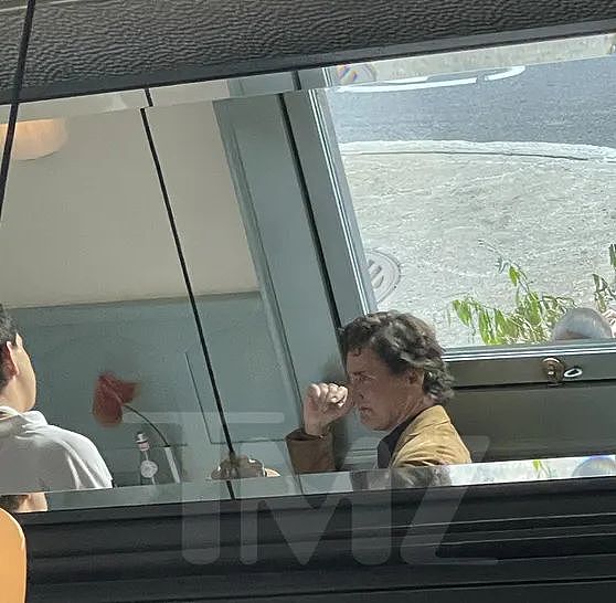 特鲁多和小13岁水果姐的约会照流出,“最离谱配对”引发争议(组图) - 3