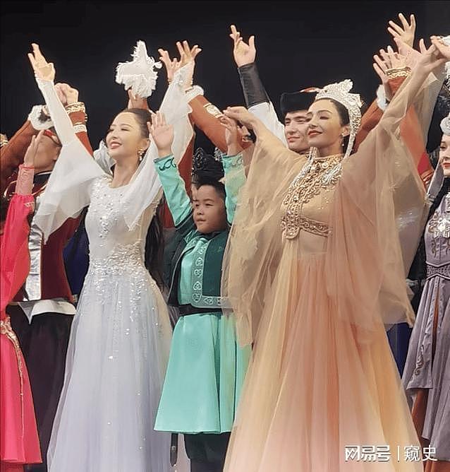 离婚4年，41岁佟丽娅又官宣喜讯，成为陈思诚“高攀不起”的存在（组图） - 14