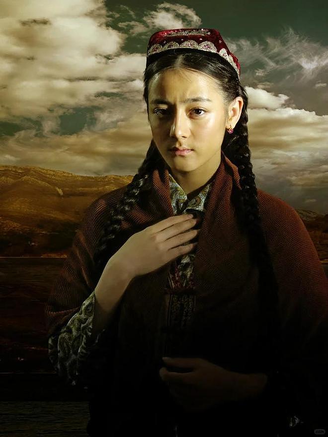 娜扎和热巴被比较的10年,深扒资产和发展,走上截然相反的两条路(组图) - 13