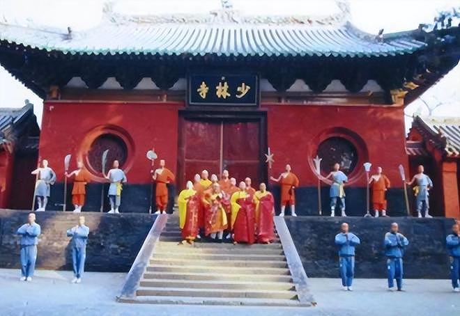 释永信与名人交往史：为成龙题字，和马云谈养生，赠普京武功秘籍（组图） - 29