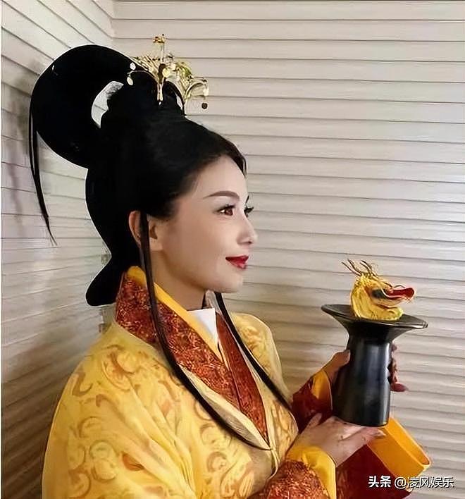 46岁刘涛近况曝光!颜值在线,状态似少女,网友:美的太安心了(组图) - 13