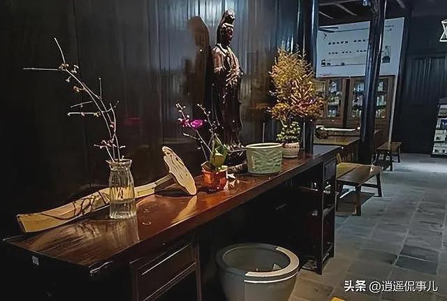 “女版”释永信：白天念经晚上夜店，豪宅藏满假发黑丝（组图） - 7
