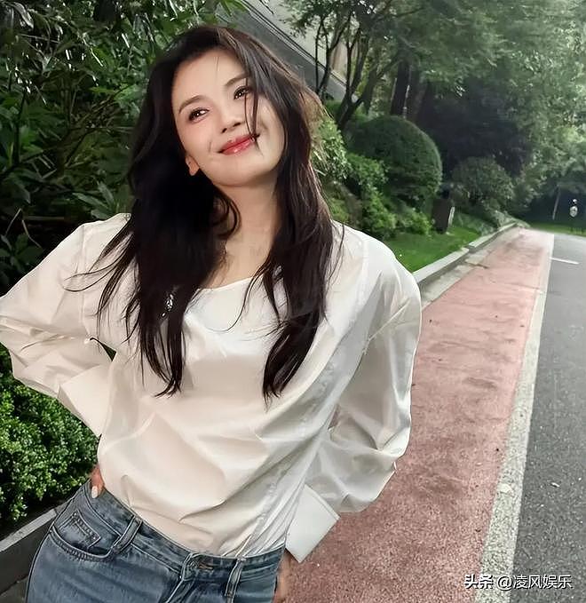 46岁刘涛近况曝光!颜值在线,状态似少女,网友:美的太安心了(组图) - 4