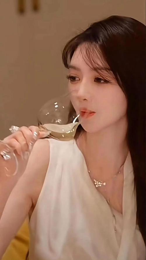 黄晓明也没想到，前女友叶柯产后复出，结果“遭殃”的还是他自己（组图） - 11